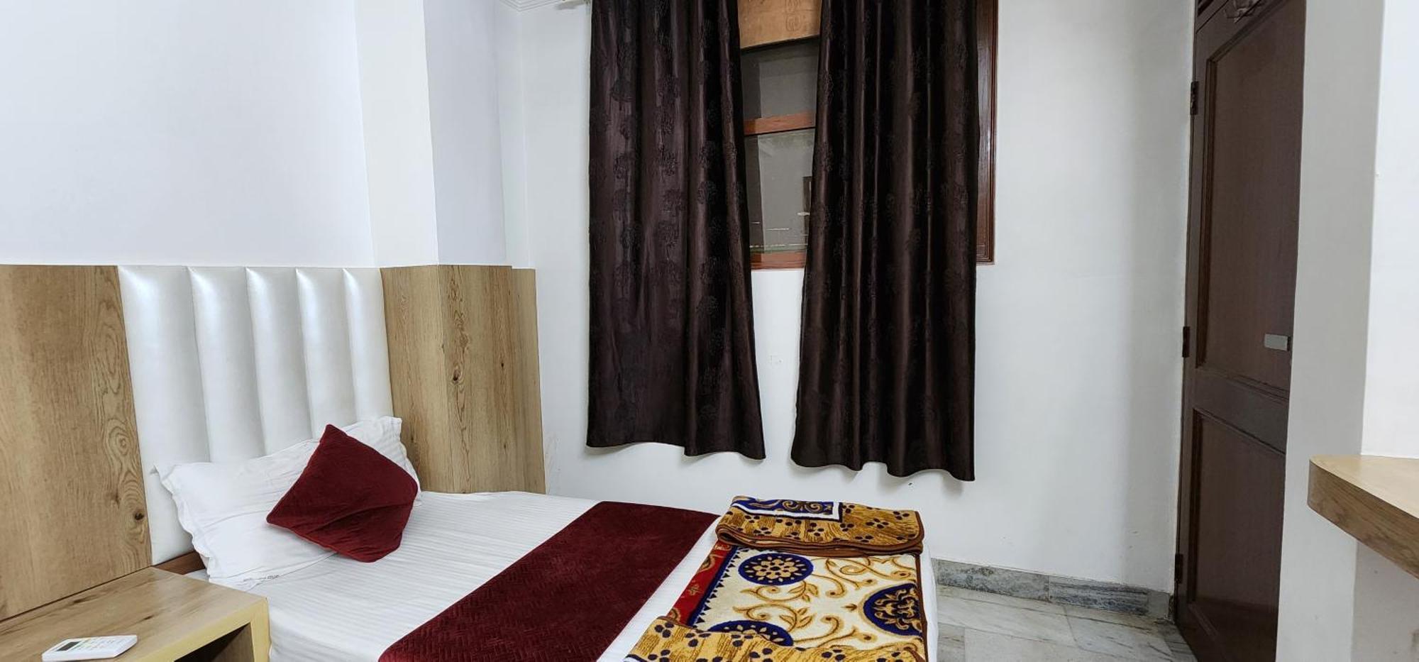 Hotel Shree Sai Dham